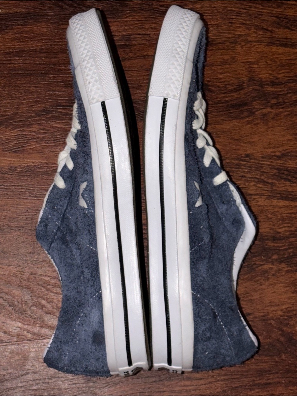 Converse - Picture 12 of 14